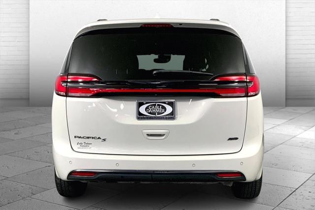 2021 Chrysler Pacifica Touring L AWD
