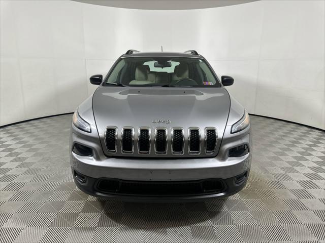 2016 Jeep Cherokee Sport