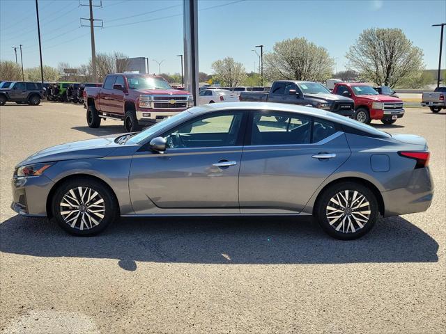 2023 Nissan Altima SV FWD