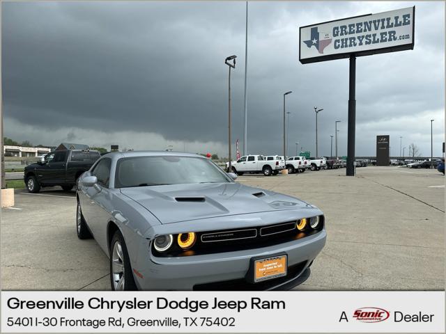 2021 Dodge Challenger SXT