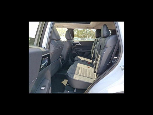 2025 Mitsubishi Outlander PHEV SE S-AWC