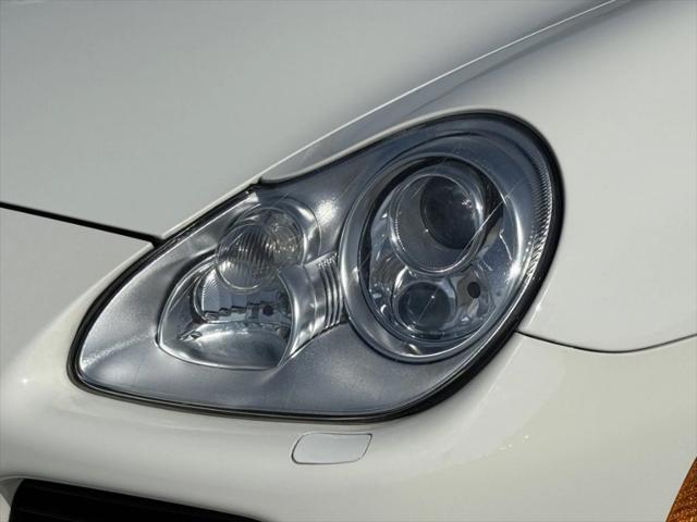 2004 Porsche Cayenne S