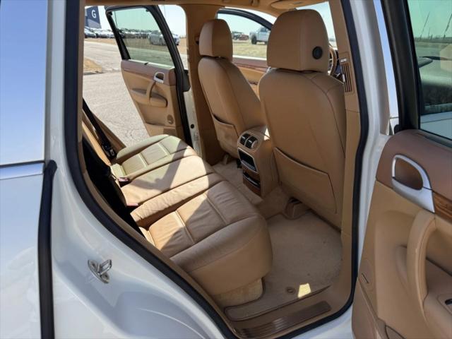 2004 Porsche Cayenne S