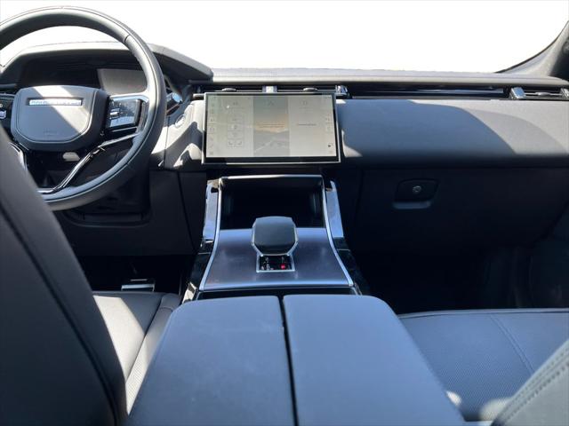 2026 Land Rover Range Rover Velar P250 Dynamic SE