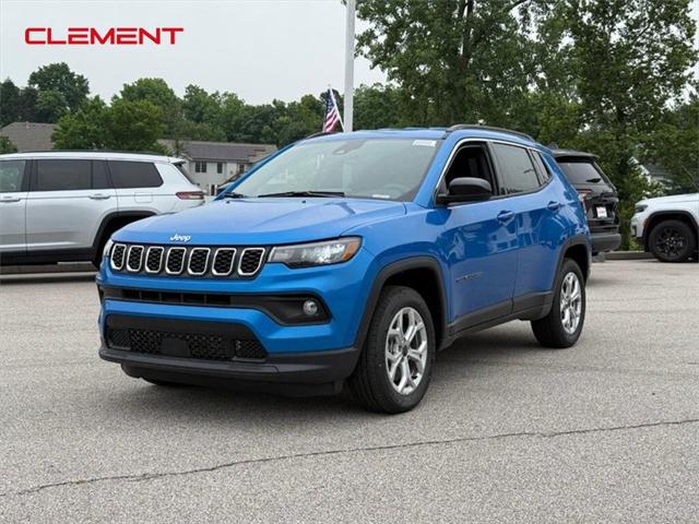 2025 Jeep Compass COMPASS LATITUDE 4X4