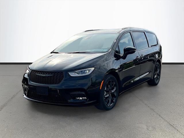 2025 Chrysler Pacifica PACIFICA LIMITED