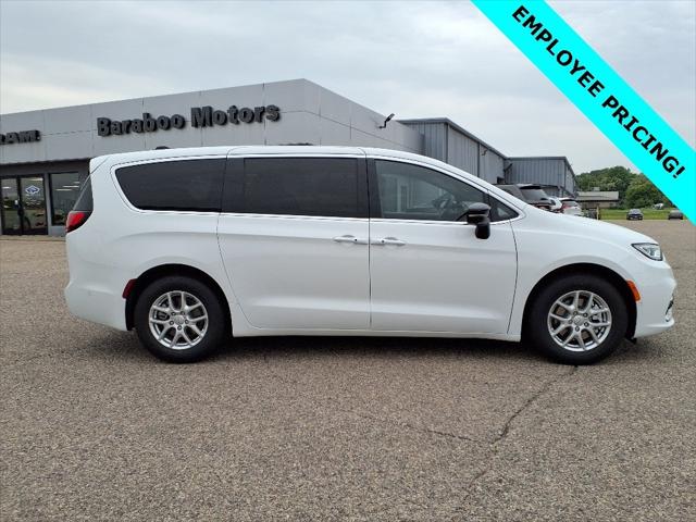 2025 Chrysler Pacifica PACIFICA SELECT