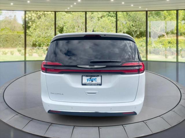 2025 Chrysler Pacifica PACIFICA SELECT