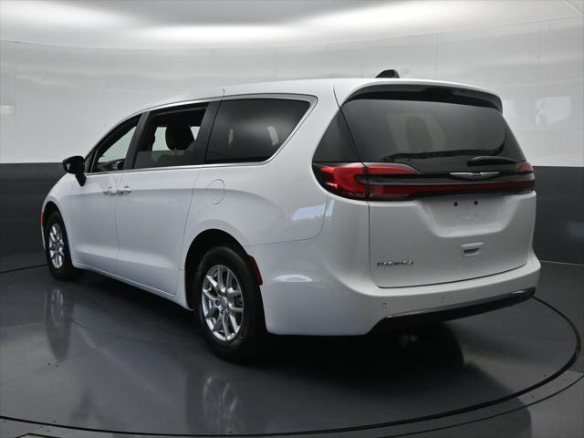 2025 Chrysler Pacifica PACIFICA SELECT