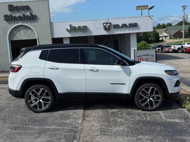 2025 Jeep Compass COMPASS LIMITED 4X4