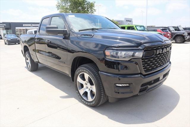2025 RAM Ram 1500 RAM 1500 TRADESMAN QUAD CAB 4X4 64 BOX