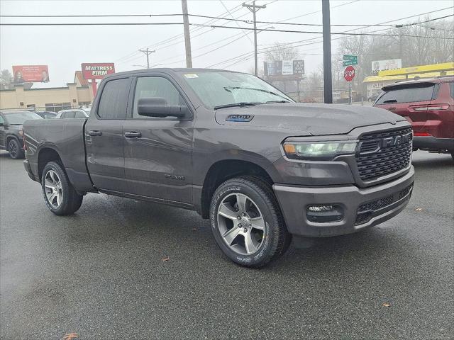 2025 RAM Ram 1500 RAM 1500 TRADESMAN QUAD CAB 4X4 64 BOX
