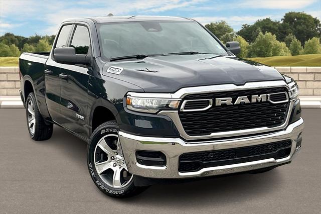 2025 RAM Ram 1500 RAM 1500 TRADESMAN QUAD CAB 4X2 64 BOX