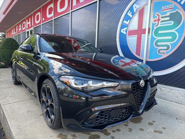 2025 Alfa Romeo Giulia GIULIA INTENSA AWD 2025 Alfa Romeo Giulia GIULIA INTENSA AWD