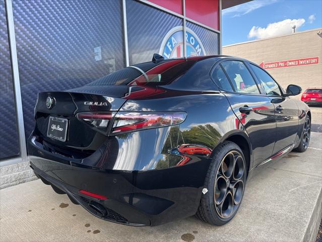 2025 Alfa Romeo Giulia GIULIA INTENSA AWD 2025 Alfa Romeo Giulia GIULIA INTENSA AWD