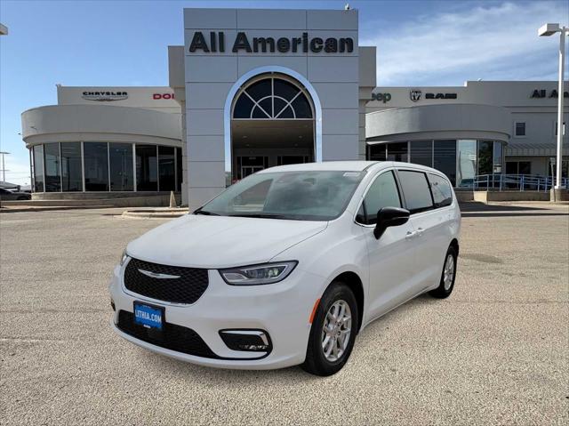 2025 Chrysler Pacifica PACIFICA SELECT