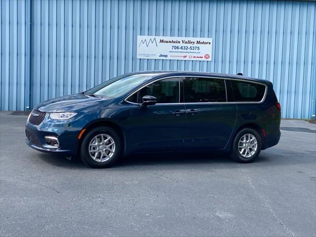 2025 Chrysler Pacifica PACIFICA SELECT