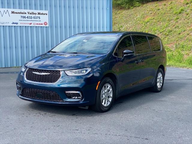 2025 Chrysler Pacifica PACIFICA SELECT
