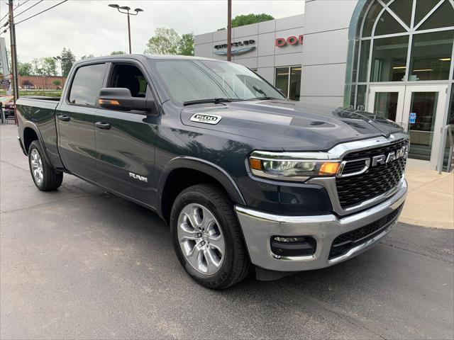 2025 RAM Ram 1500 RAM 1500 BIG HORN CREW CAB 4X4 64 BOX