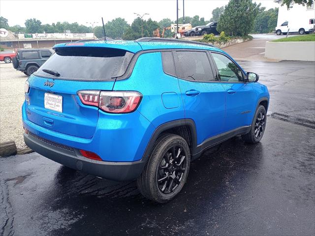 2025 Jeep Compass COMPASS LATITUDE 4X4