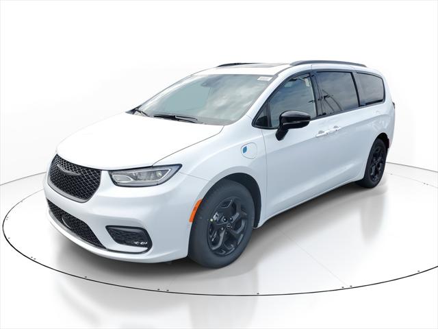 2025 Chrysler Pacifica Hybrid PACIFICA PLUG-IN HYBRID S APPEARANCE
