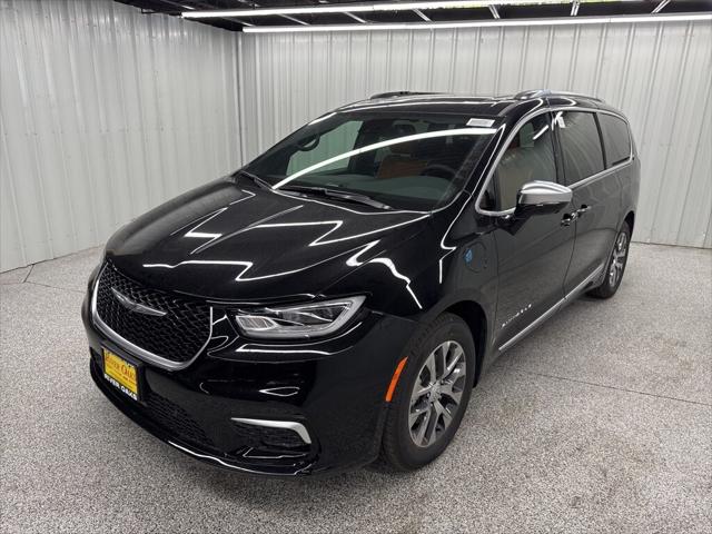 2025 Chrysler Pacifica Hybrid PACIFICA PLUG-IN HYBRID PINNACLE