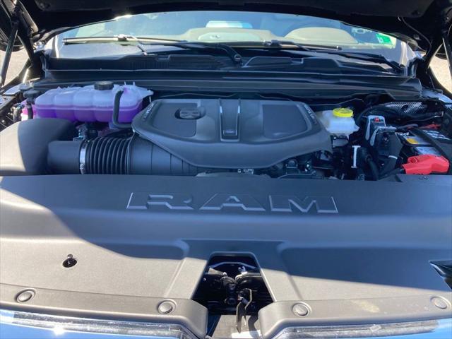 2025 RAM Ram 1500 RAM 1500 LARAMIE CREW CAB 4X4 64 BOX