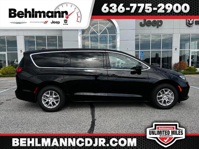 2025 Chrysler Pacifica PACIFICA SELECT