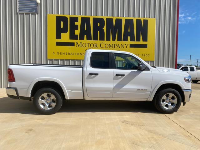 2025 RAM Ram 1500 RAM 1500 LONE STAR QUAD CAB 4X4 64 BOX