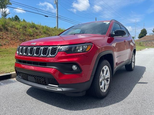 2025 Jeep Compass COMPASS LATITUDE 4X4