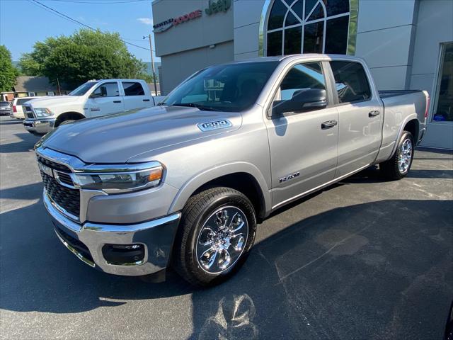 2025 RAM Ram 1500 RAM 1500 BIG HORN CREW CAB 4X4 64 BOX