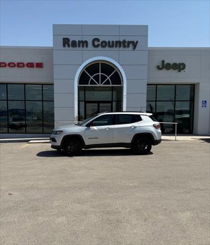 2025 Jeep Compass COMPASS LATITUDE 4X4