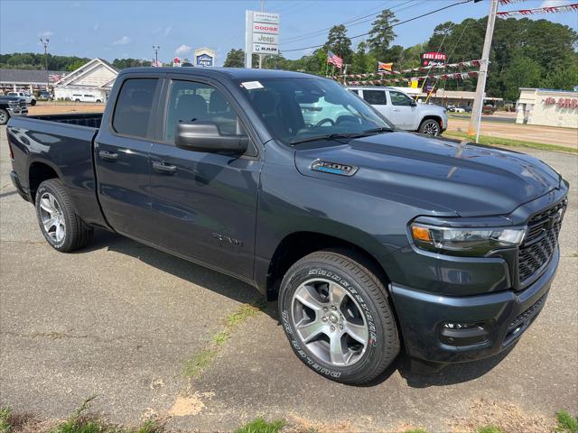 2025 RAM Ram 1500 RAM 1500 TRADESMAN QUAD CAB 4X2 64 BOX