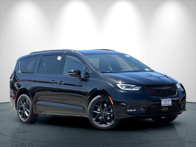 2025 Chrysler Pacifica PACIFICA LIMITED AWD