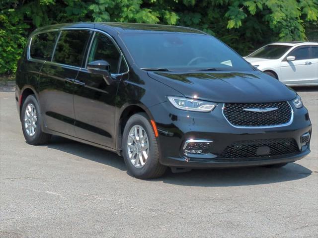 2025 Chrysler Pacifica PACIFICA SELECT