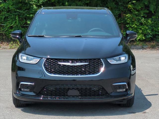 2025 Chrysler Pacifica PACIFICA SELECT