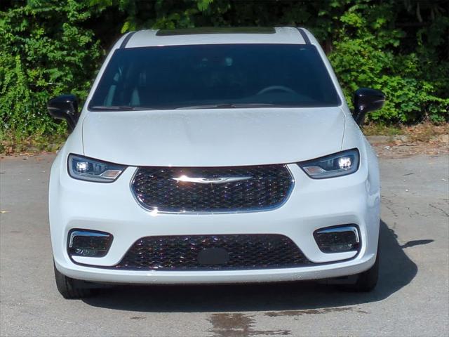 2025 Chrysler Pacifica PACIFICA SELECT