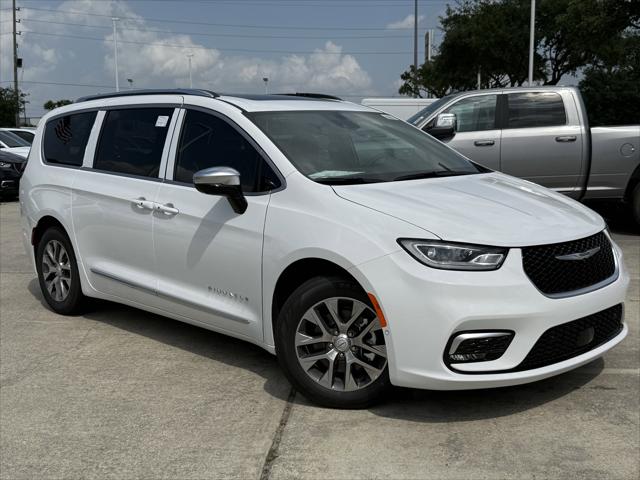 2025 Chrysler Pacifica Hybrid PACIFICA PLUG-IN HYBRID PINNACLE