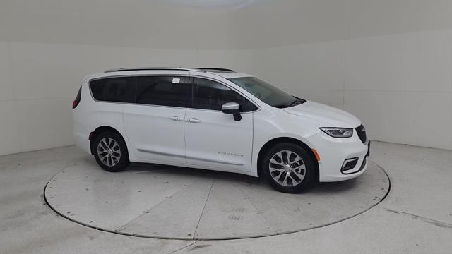 2025 Chrysler Pacifica Hybrid PACIFICA PLUG-IN HYBRID PINNACLE