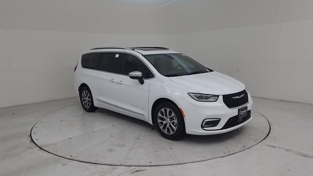 2025 Chrysler Pacifica Hybrid PACIFICA PLUG-IN HYBRID PINNACLE