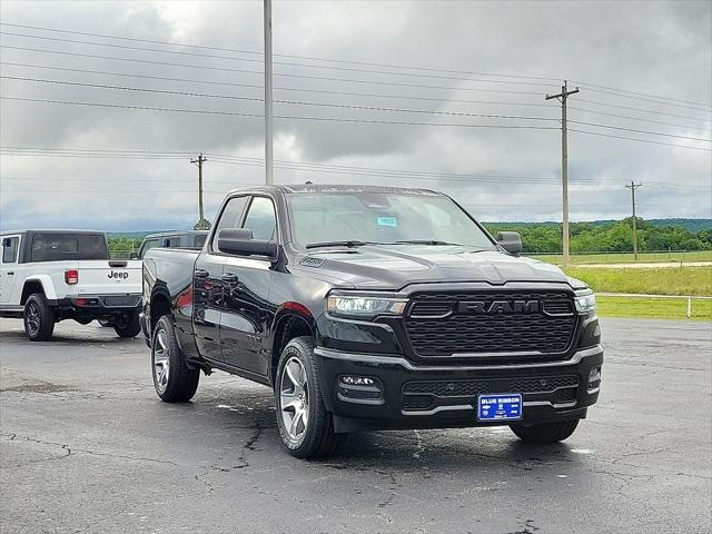 2025 RAM Ram 1500 RAM 1500 TRADESMAN QUAD CAB 4X2 64 BOX