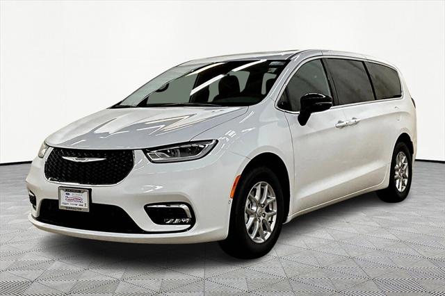 2025 Chrysler Pacifica PACIFICA SELECT