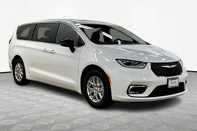 2025 Chrysler Pacifica PACIFICA SELECT
