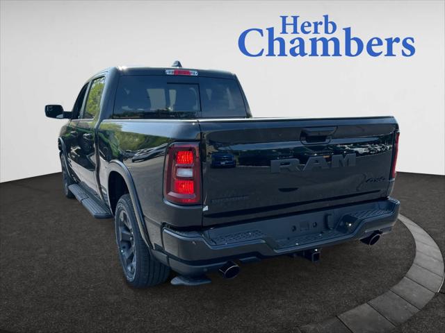 2025 RAM Ram 1500 RAM 1500 BIG HORN CREW CAB 4X4 64 BOX
