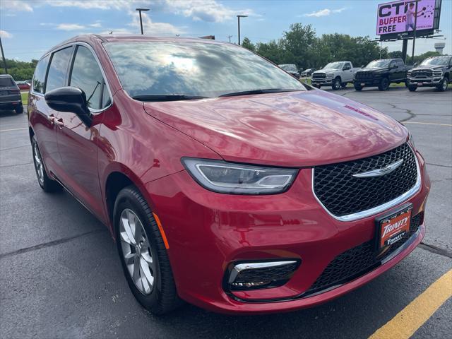 2025 Chrysler Pacifica PACIFICA SELECT AWD
