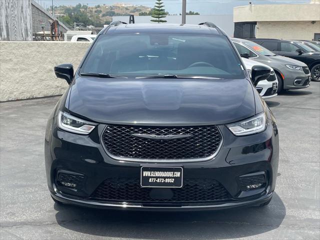 2025 Chrysler Pacifica Hybrid PACIFICA PLUG-IN HYBRID S APPEARANCE
