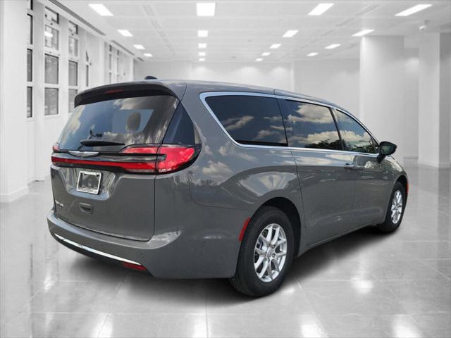 2025 Chrysler Pacifica PACIFICA SELECT
