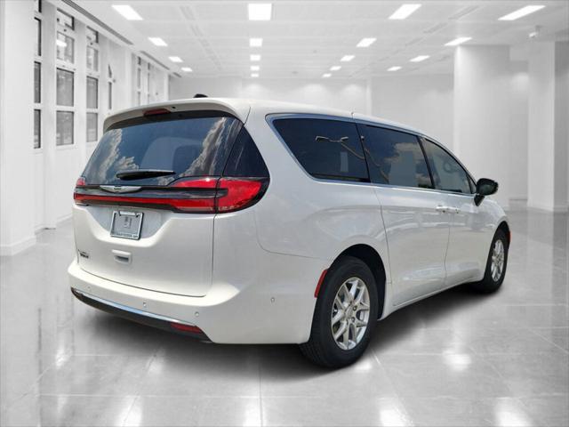 2025 Chrysler Pacifica PACIFICA SELECT