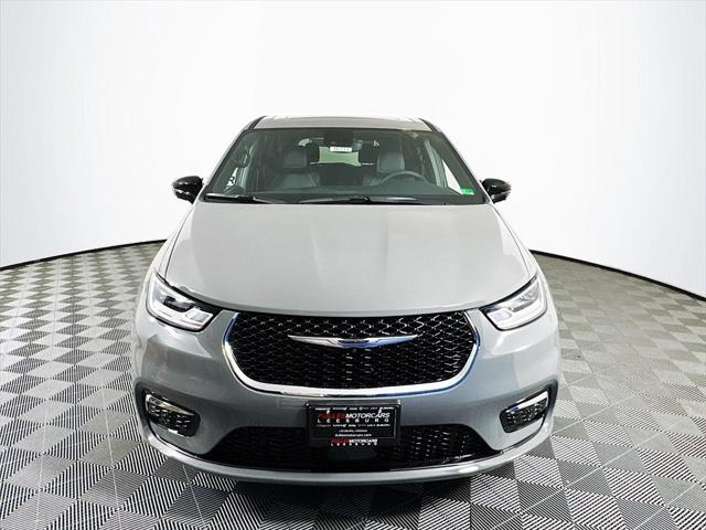 2025 Chrysler Pacifica PACIFICA SELECT