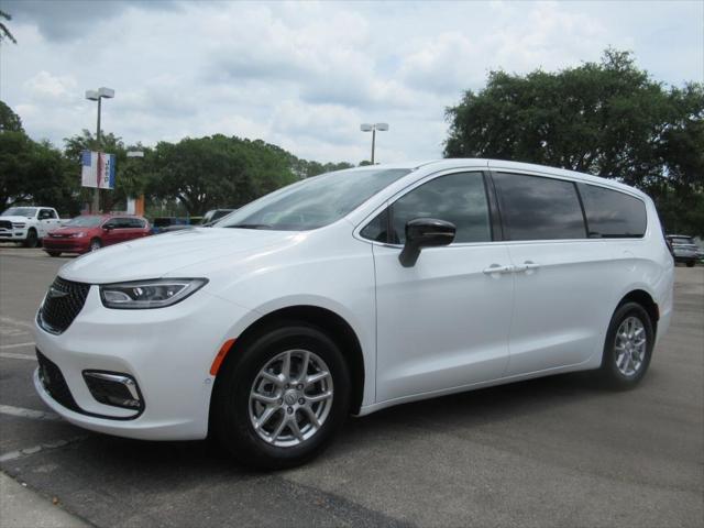 2025 Chrysler Pacifica PACIFICA SELECT